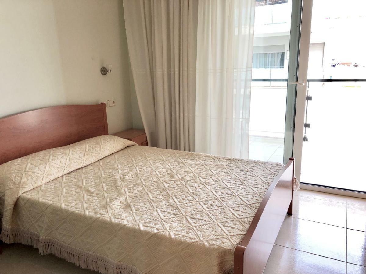 רוזס Apartamentos Benet מראה חיצוני תמונה