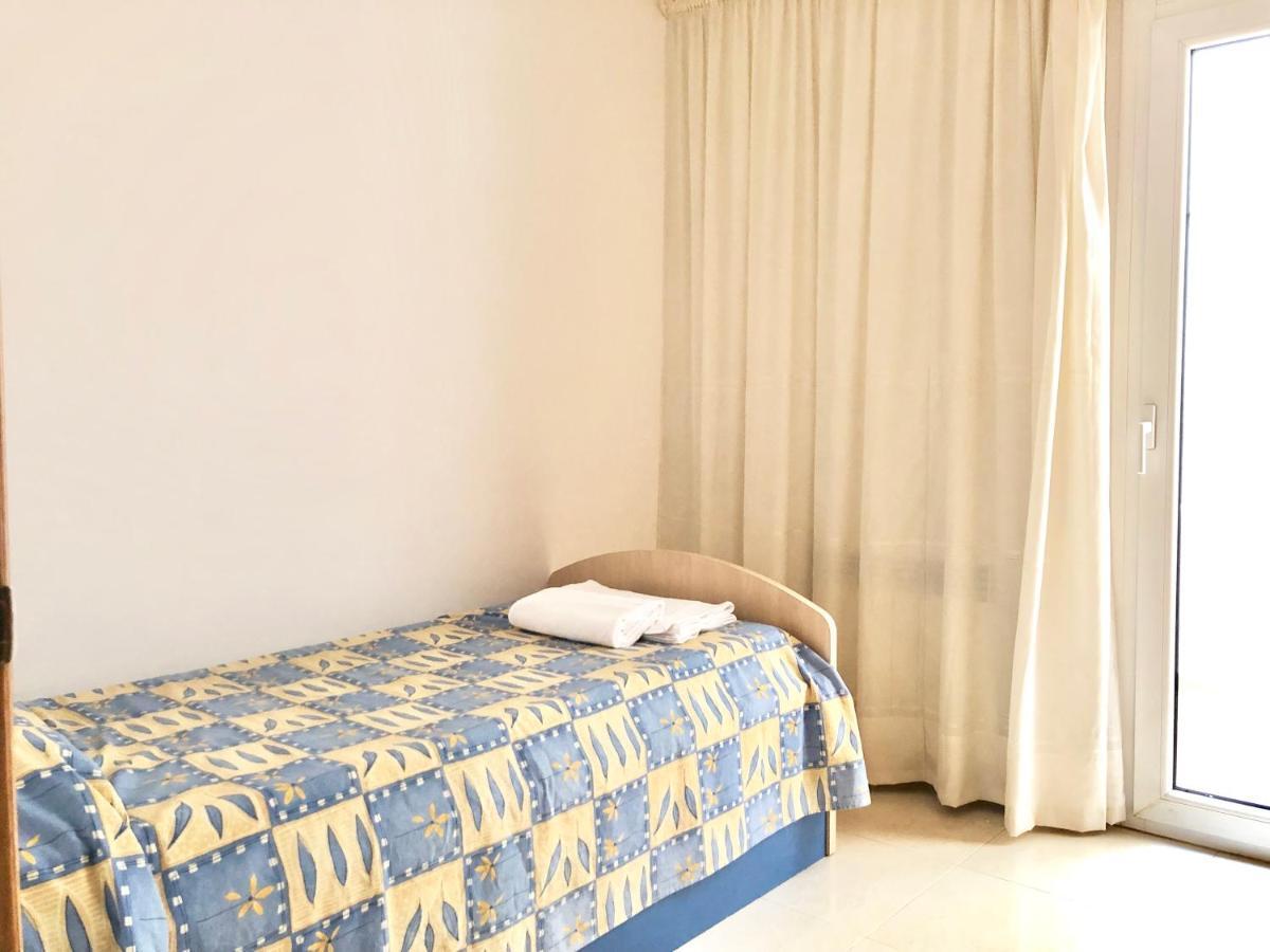 רוזס Apartamentos Benet מראה חיצוני תמונה