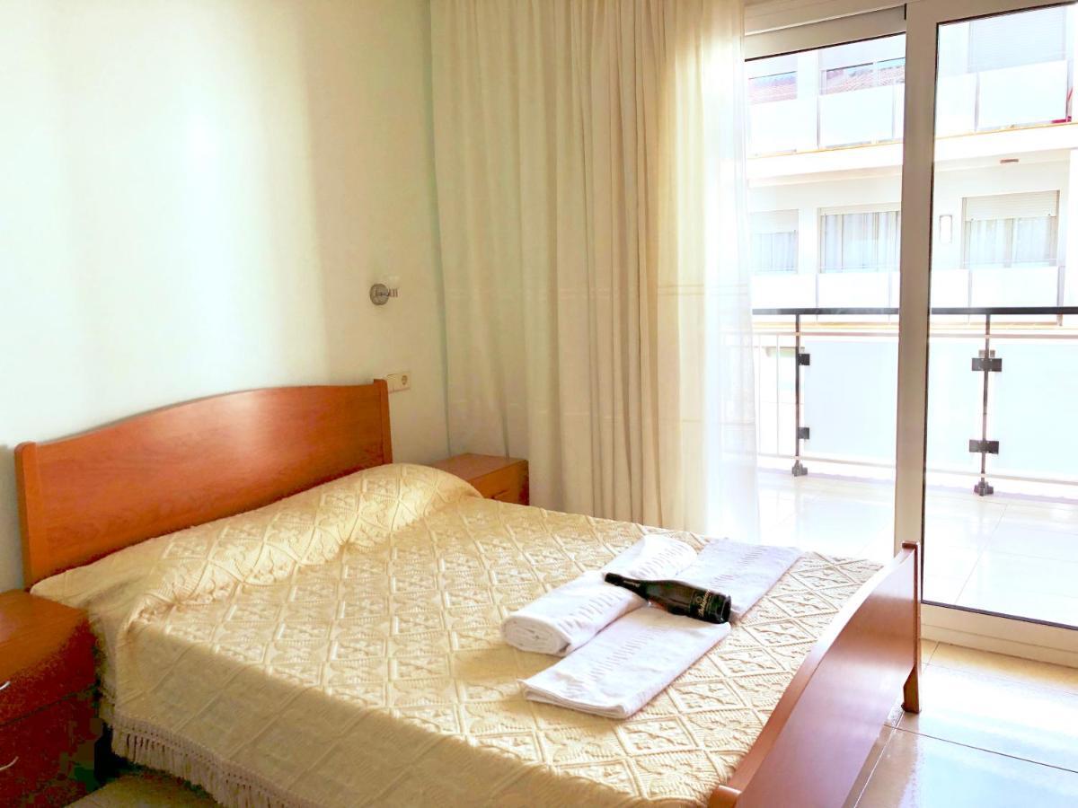 רוזס Apartamentos Benet מראה חיצוני תמונה